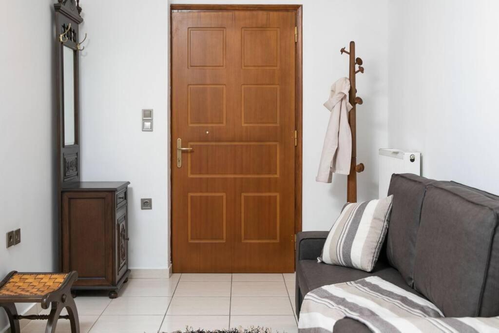 Aegina Town Apartment , With Private Parking Luaran gambar
