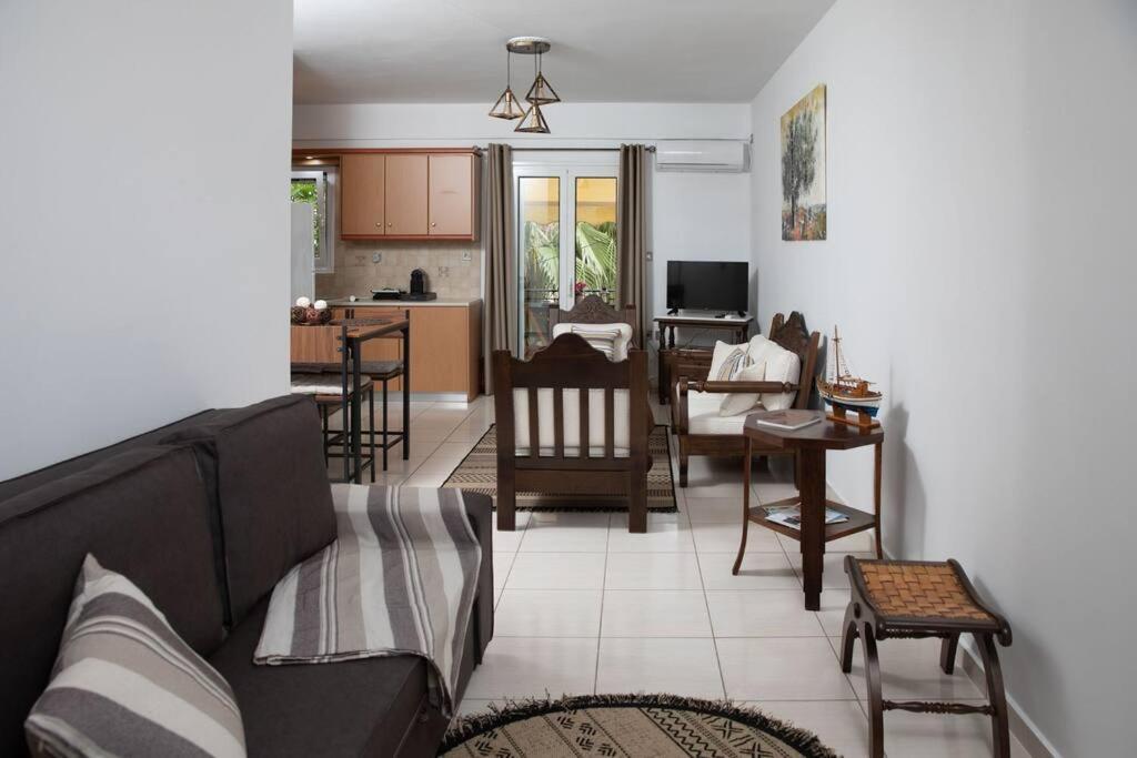Aegina Town Apartment , With Private Parking Luaran gambar
